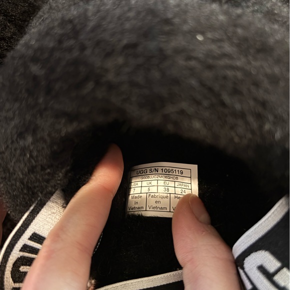 UGG Fluff Yeah Slide - Picture 4 of 4